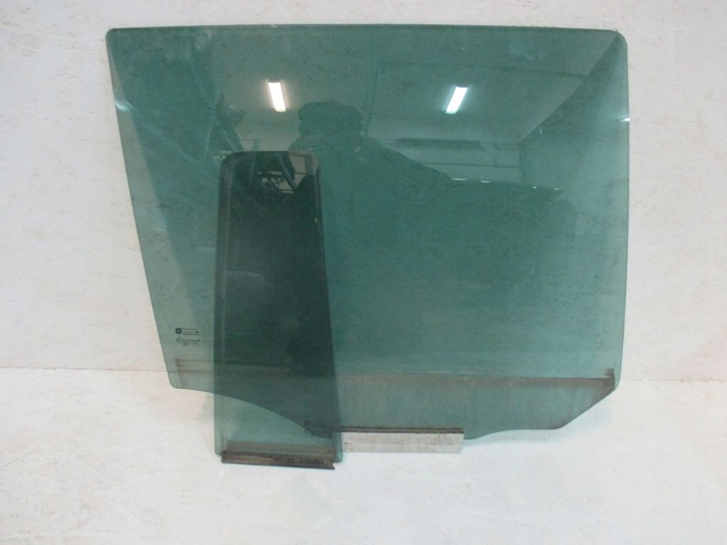 фото №1, Opel zafira b скло двері задня права
