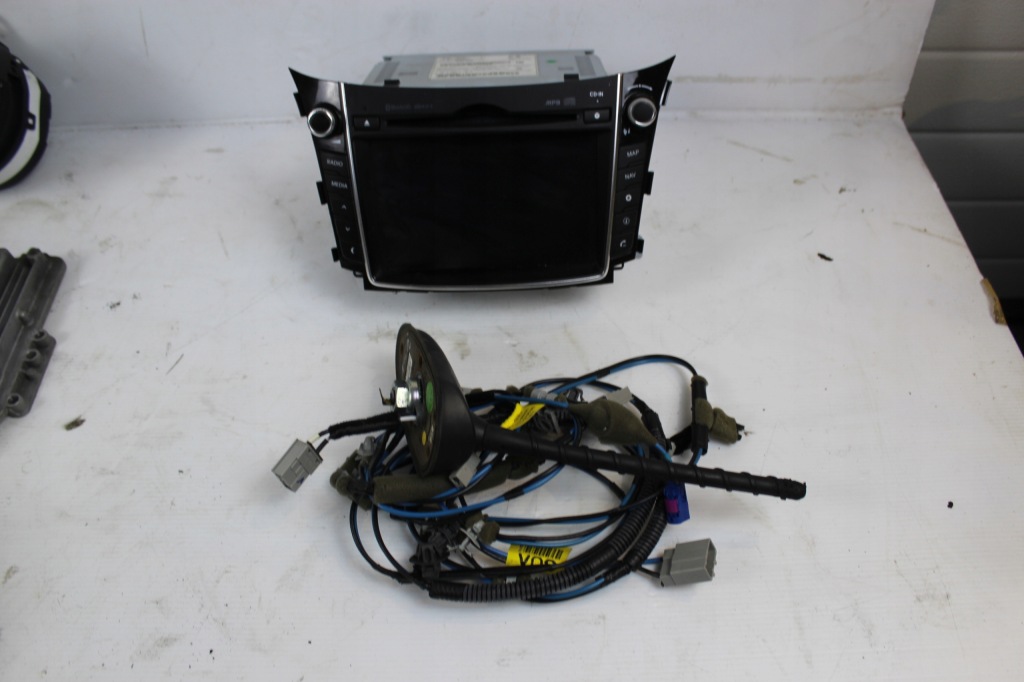 Купить Hyundai i30 2 11-17 рестайлинг  комплектная навигация радио gps