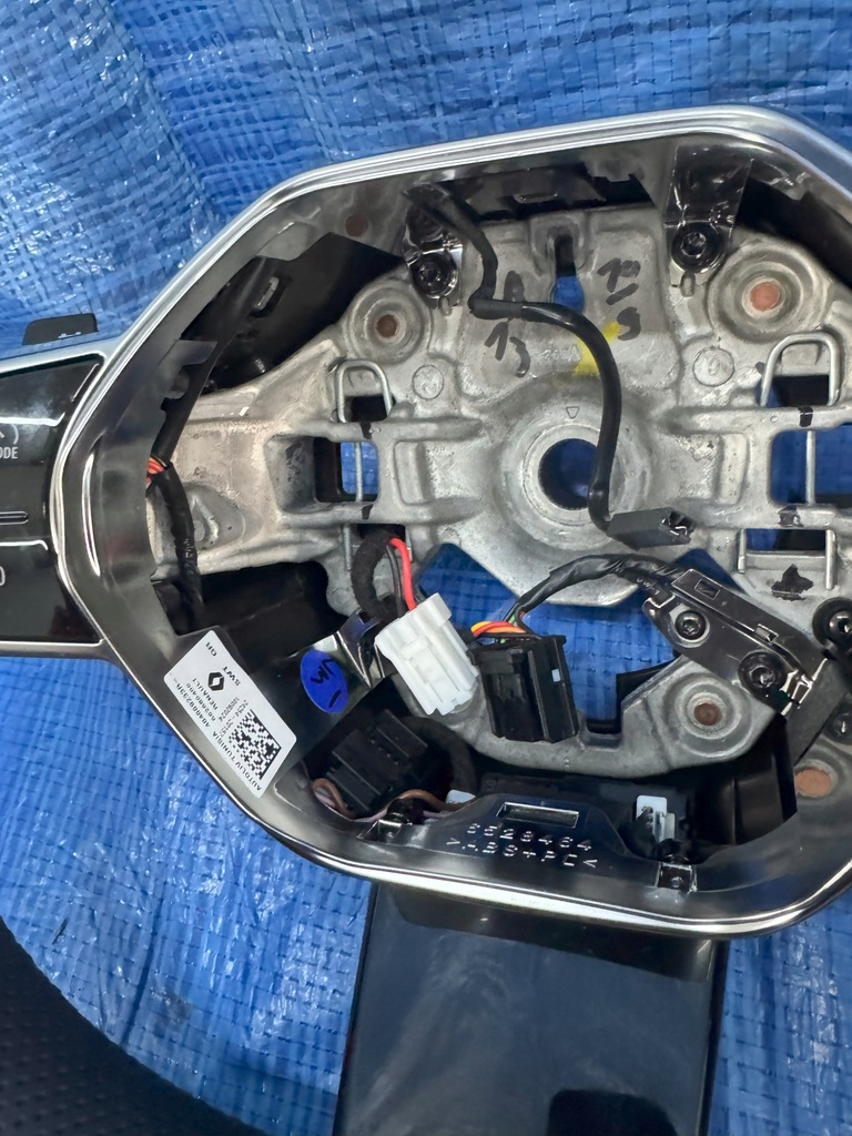 фото №10, Воздуховод многофункциональный renault megane v e-tech 484009233r