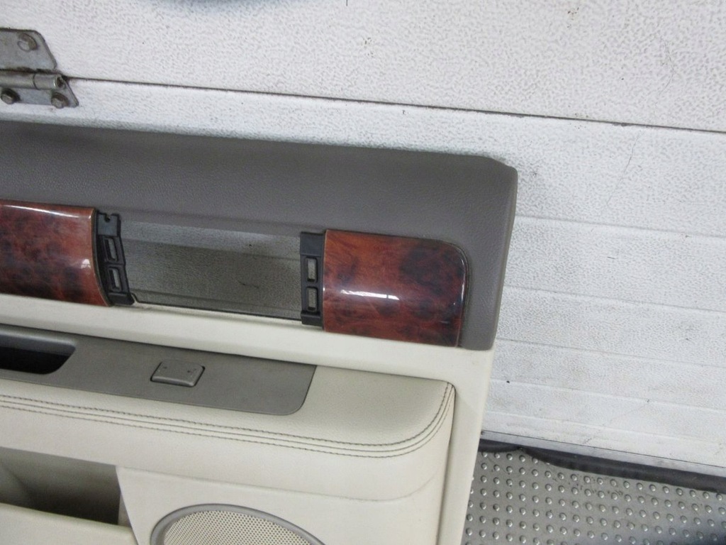 фото №10, Lincoln navigator ii 2004 обшивка дверь задняя