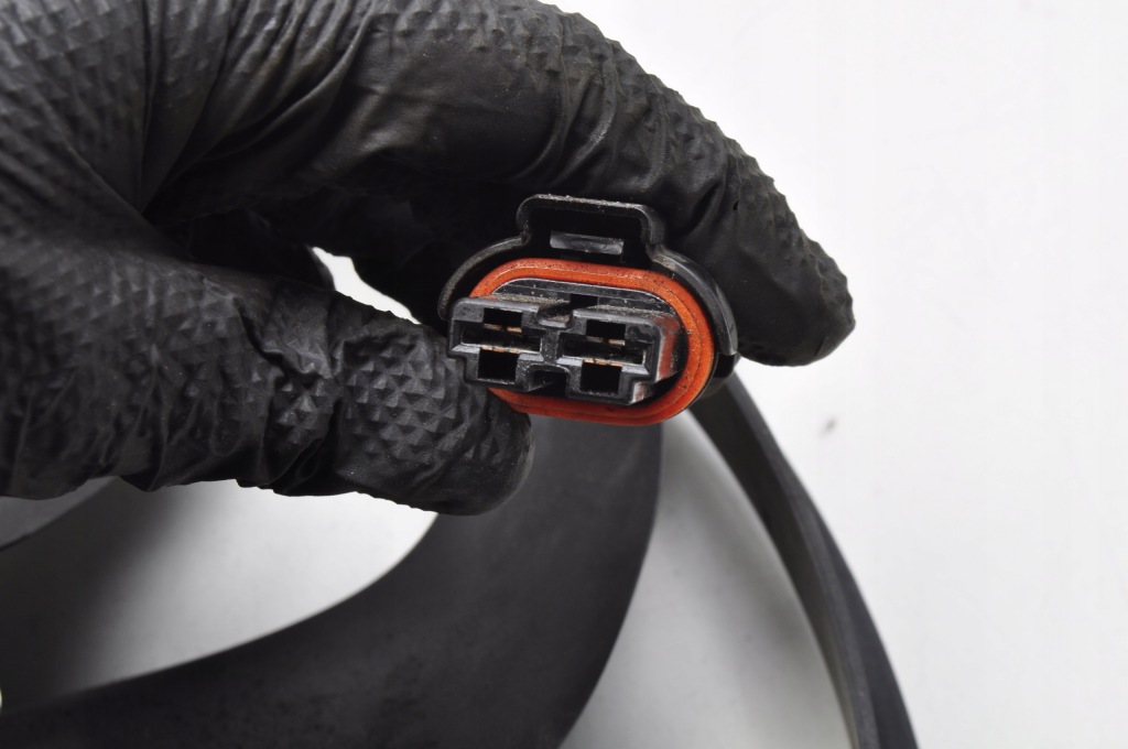 Mondeo v60 xc60 s60 s80 xc70 2 2.4 d5 вентилятор радиатора 6g91-8c607-n в Украине