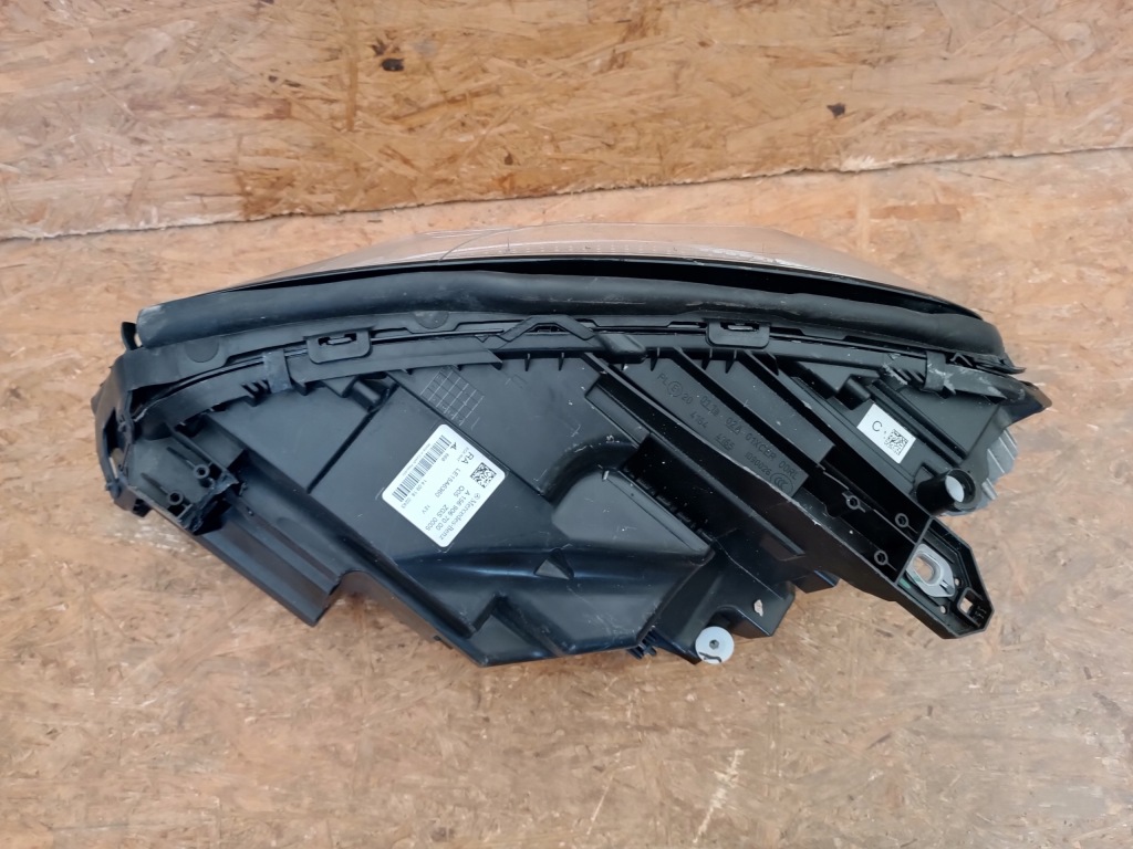 Лампа правий перед eu full led mercedes gla w156 a1569067000 в Україні