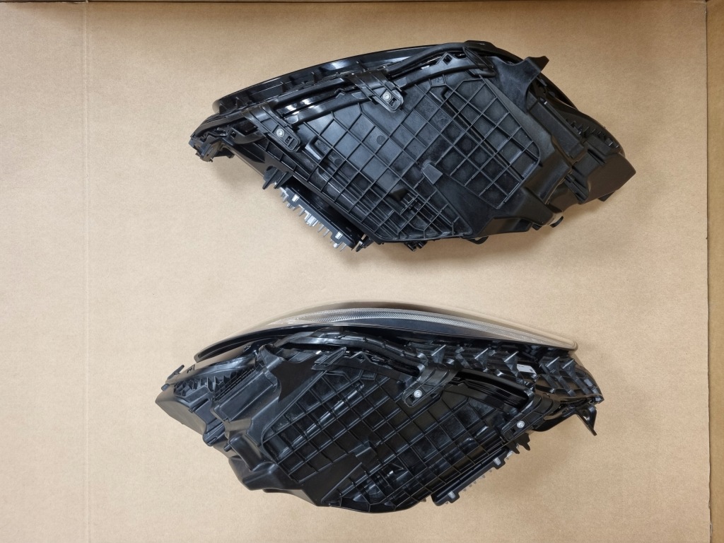 Volvo c40 xc40 рестайлинг  full led base фонари фара левая правый  32365345 32365346 Цена