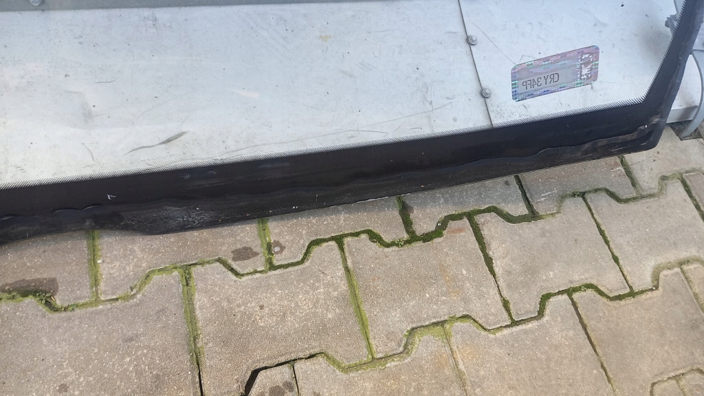 Скло передня mercedes e-klasa w124t 92r в Україні