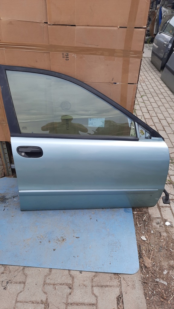 фото №1, Двері перед передні праве volvo s40 v40 00-04r