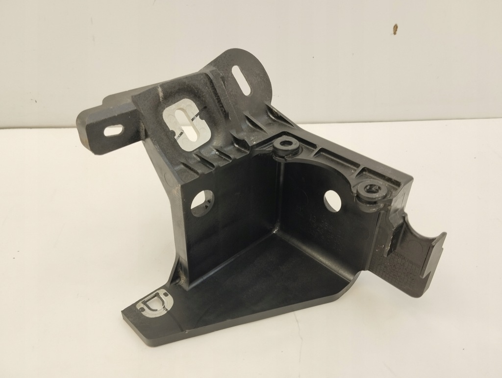 Купить Opel adam кронштейн насоса abs 13358211