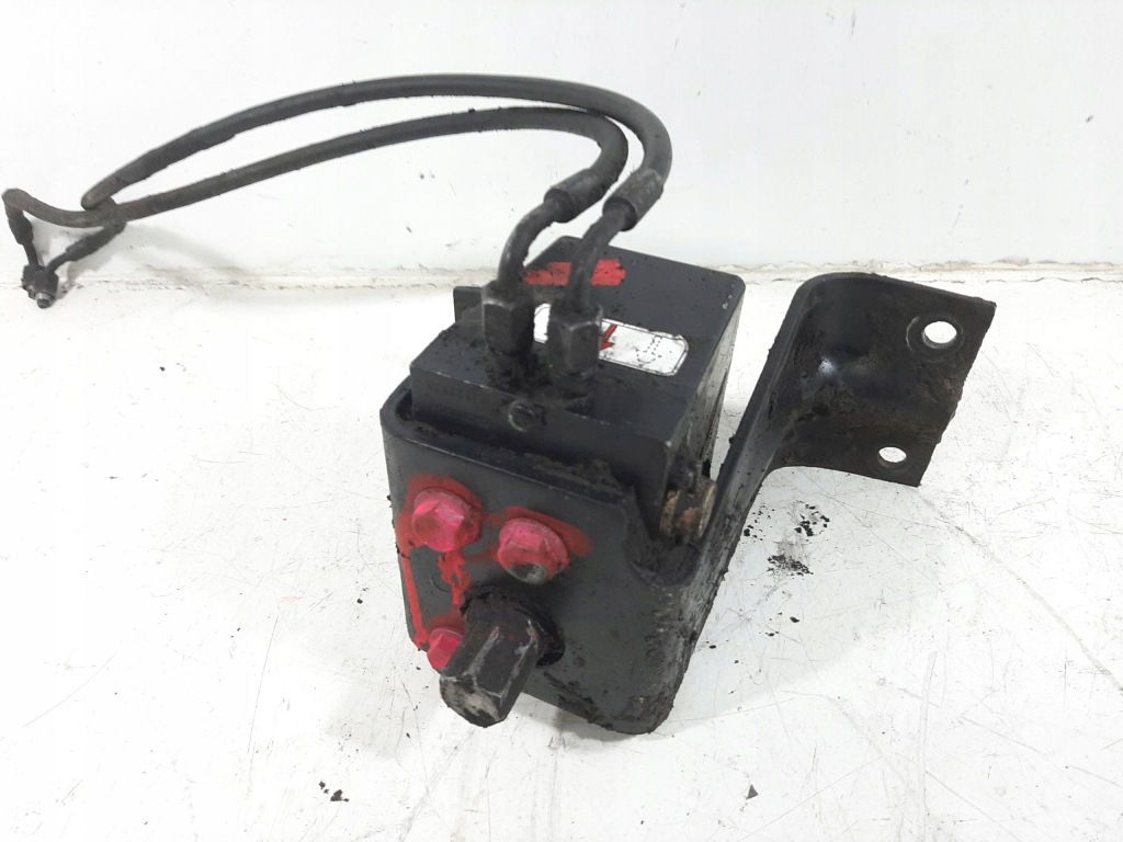 Renault premium 07r помпа підйому кабіни 82053294 Доставка