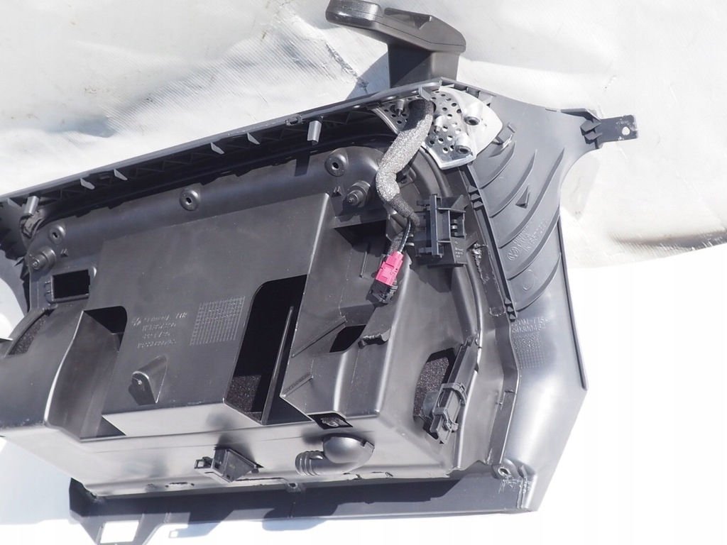 фото №6, Ap бардачок пасажира 1k1857097 golf jetta eos sciro