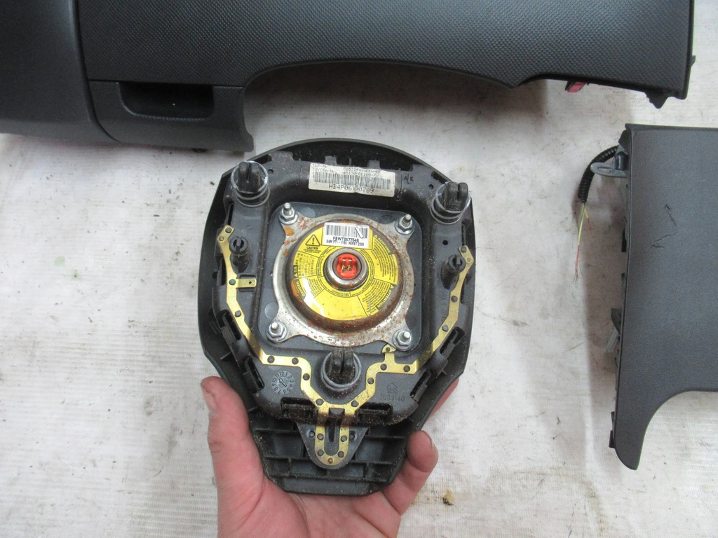 фото №9, Панель приладів консоль подушка безпеки toyota yaris ii 2