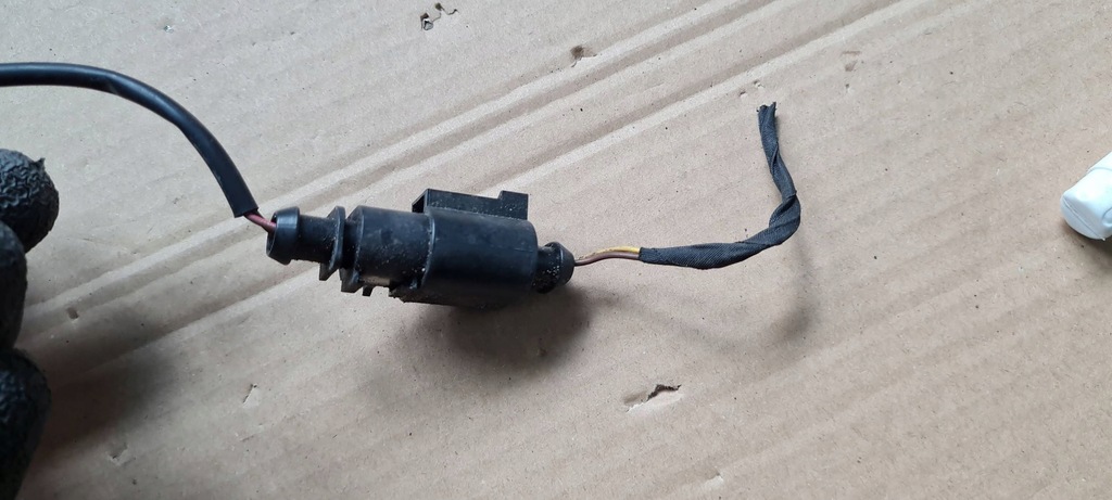 фото №8, Rs5 8w lift s5 a5 датчик замка крышки двигателя штекер a4 b9 8w q5 q3