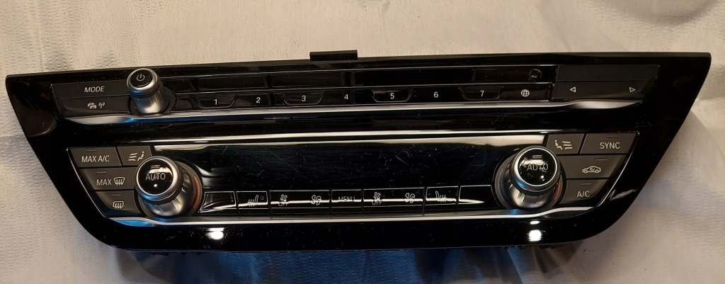 Купити Bmw 5 g30 g31 g32 панель керування радіо кондиціонера climatronic