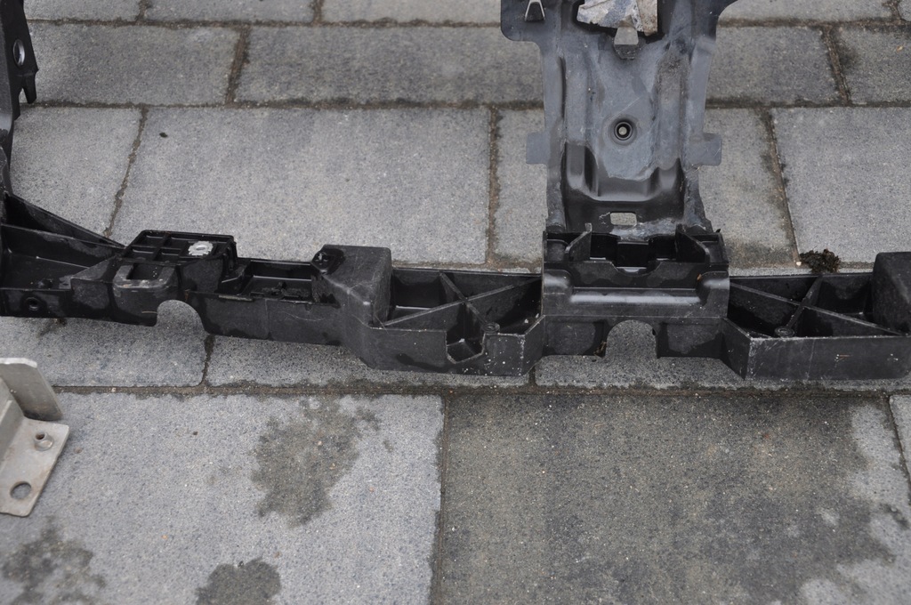 фото №4, Renault laguna iii pas передний усилитель