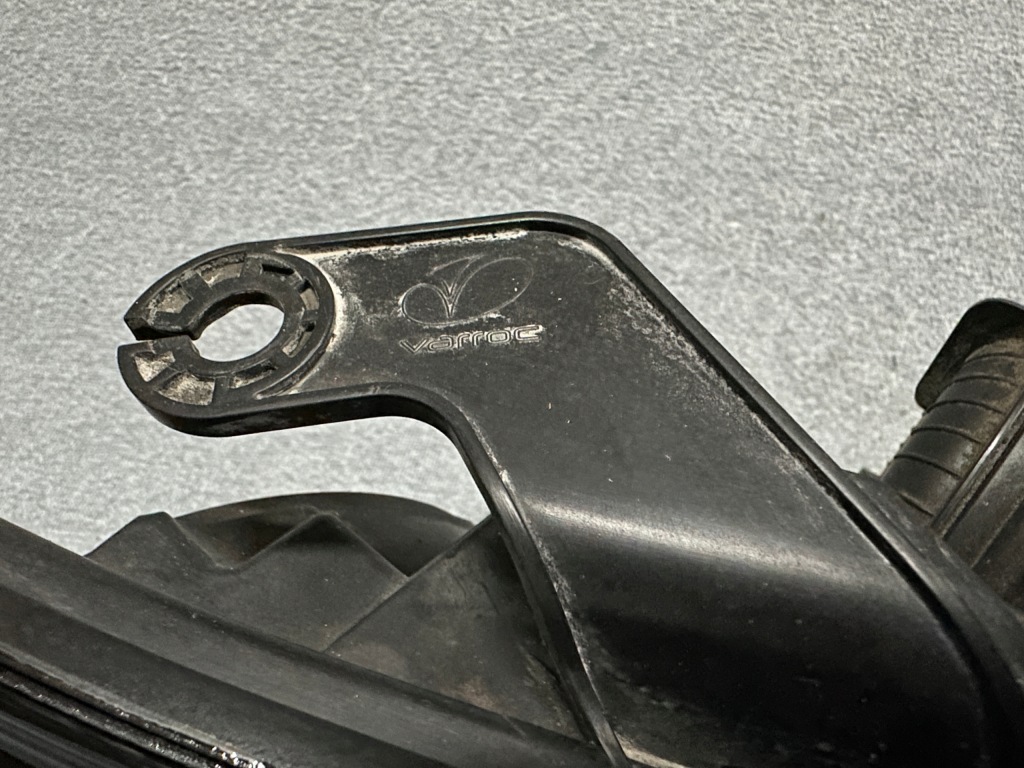 Фара land rover discovery sport правый  ксенон led fk7213w029eg европа Недорого