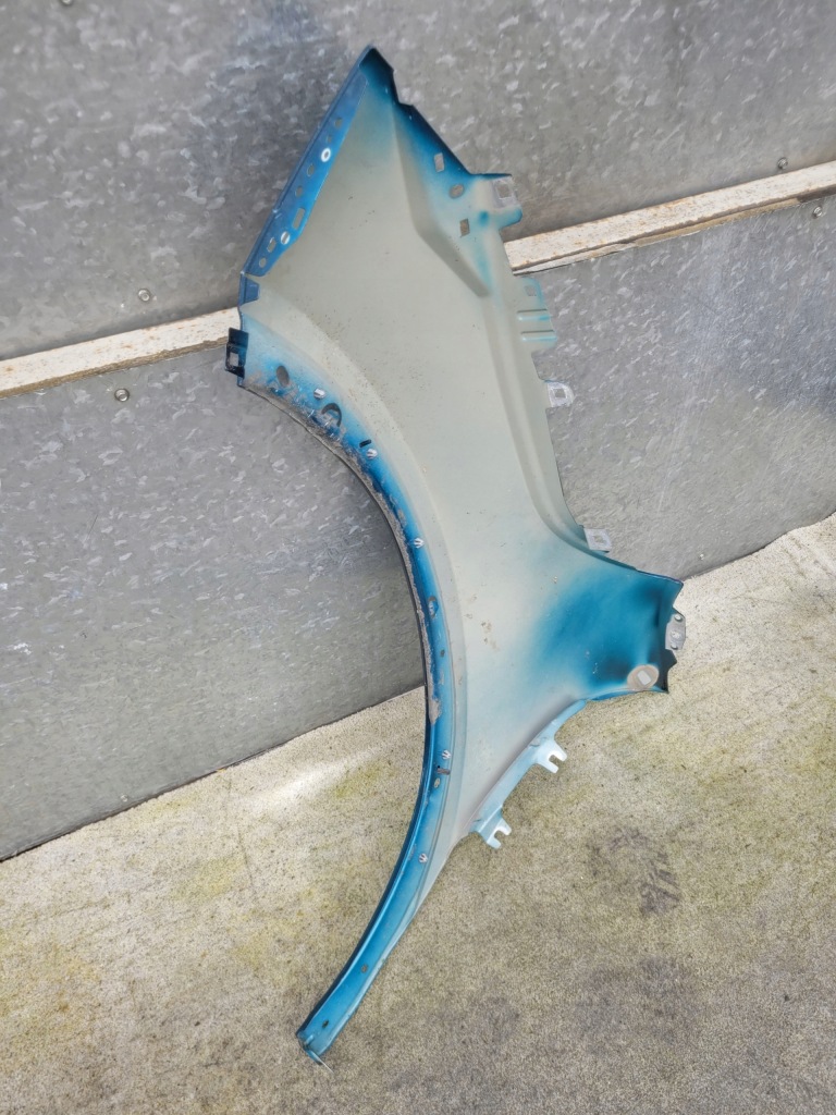 фото №7, Крила передній правий перед fiat 600 2023-