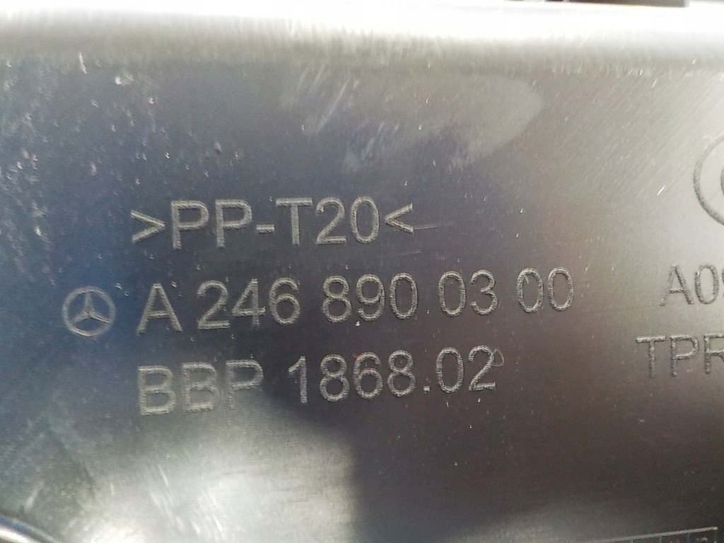 фото №6, Mercedes gla w156 wkłak багажника трикутник