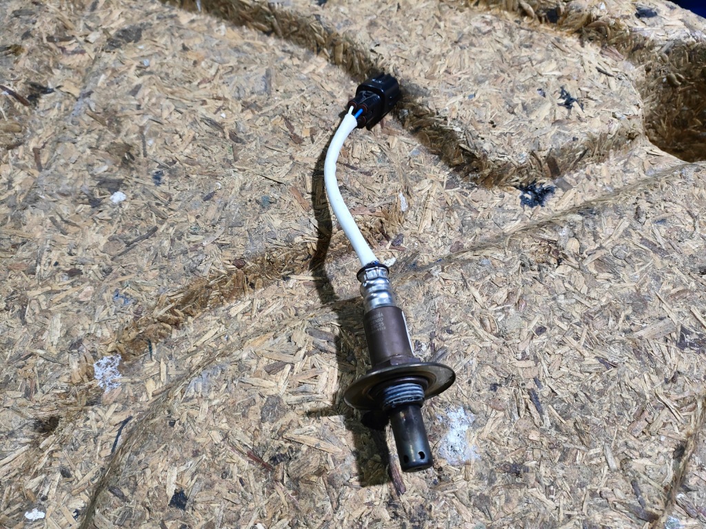 фото №1, Датчик лямбда-зонд subaru outback legacy 2.5l 2020-2025 usa 22690ab08a