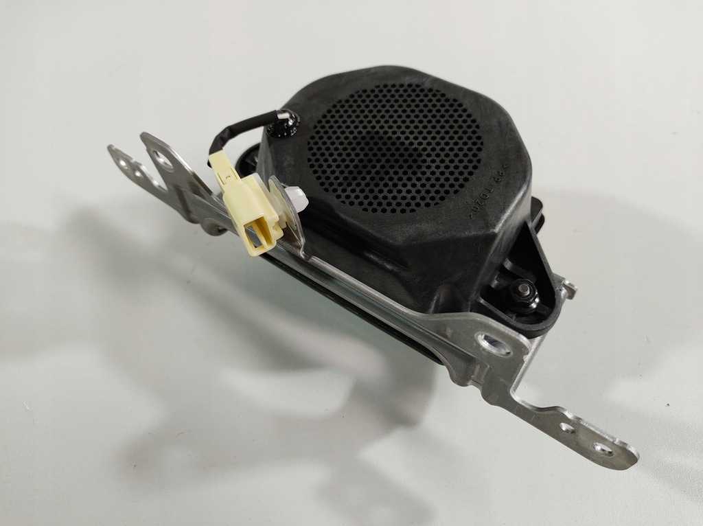 фото №6, Lexus is300h 13r speaker assy 86150-53020