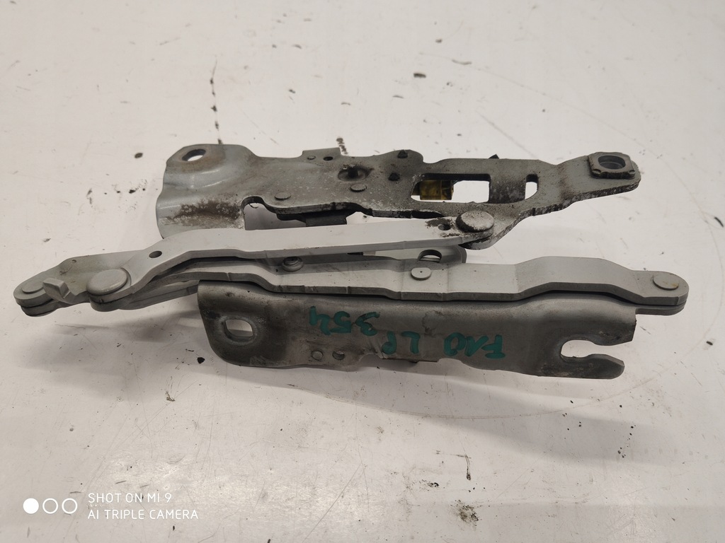 фото №1, Bmw 5 f10 f11 петля капот патрон лівий 354