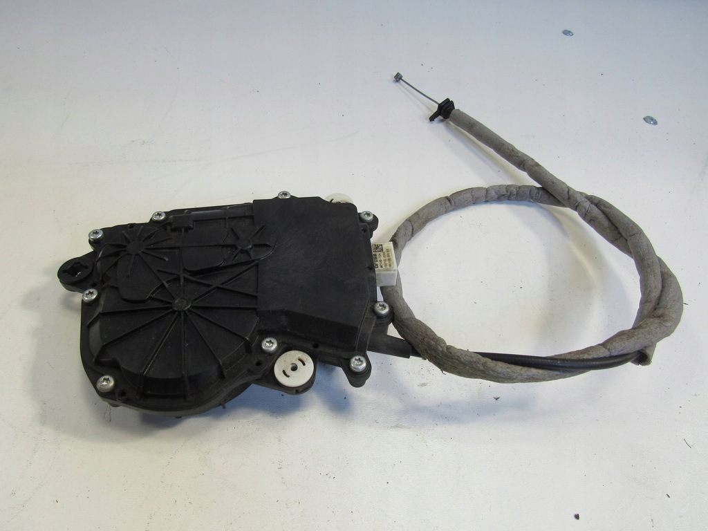 фото №5, Bmw 7 f01 f02 f03 f04 замок доводчик кришки задня задній багажника 163672