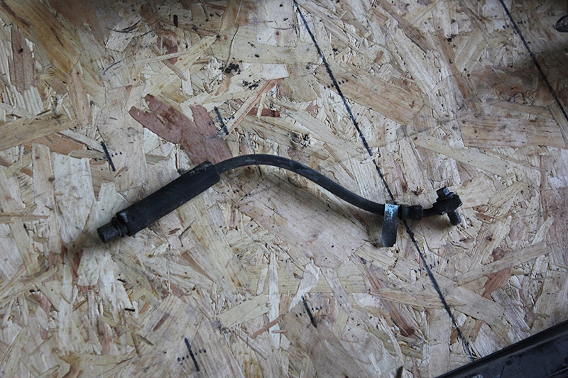 фото №1, Chevrolet camaro 2016 ss шланг тормозной задний