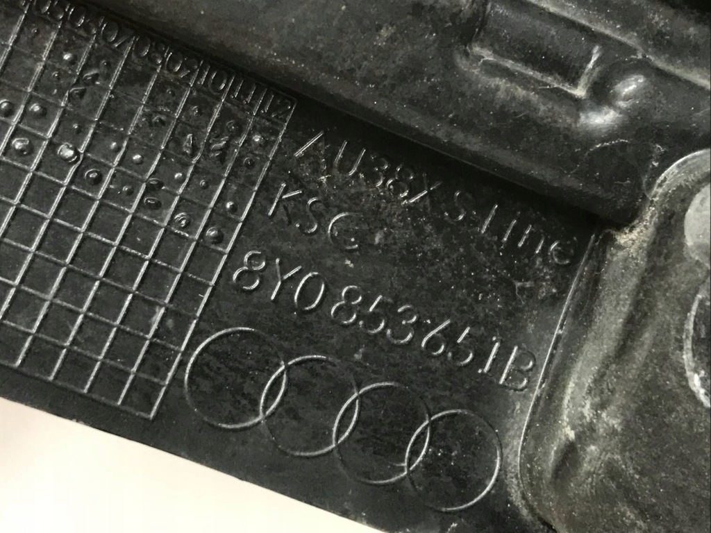 фото №14, Audi a3 8y 2022 накладка / решітка радіатора / решітка радіатора верхній радіатора 8y0853651b