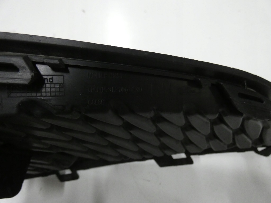 фото №6, Решётка бампера правая ford fiesta mk-8 637.