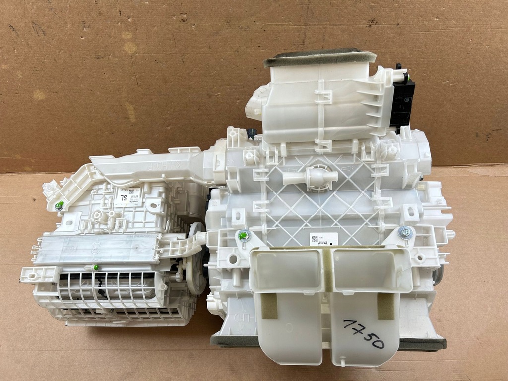 фото №8, 2022 toyota camry viii xv70 модуль отопителя 8713047290