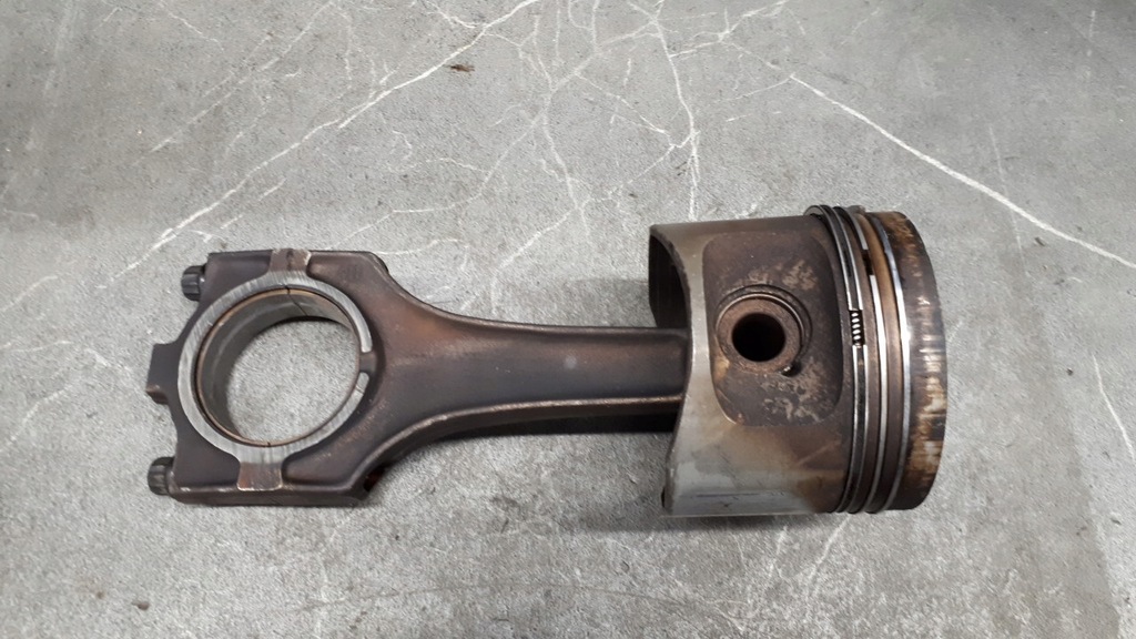 фото №1, Поршень шатун bmw f31 3,0d