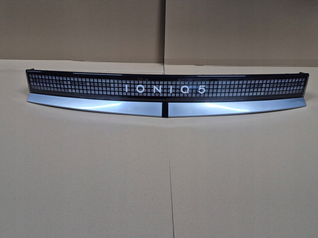 фото №1, Hyundai ioniq 5 v накладка кришки лампа задня задня led