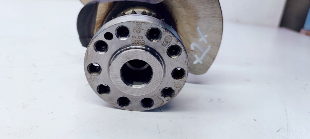 Wał коленчатый audi a6 c6 2.4 bdw 06eg 2 bdb Цена