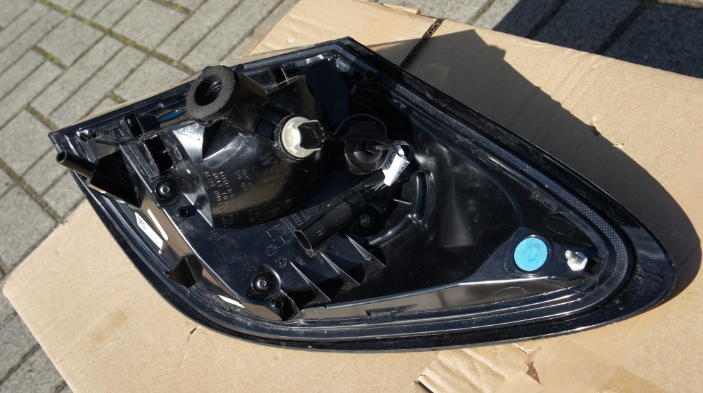 фото №4, Задняя левая лампа ford puma ii mk2 kmii led