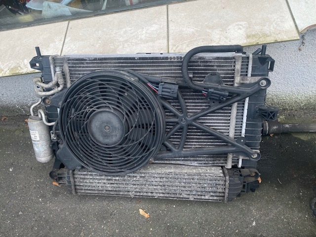 фото №1, Opel meriva a радиатор 1,7 dtr 110-125km