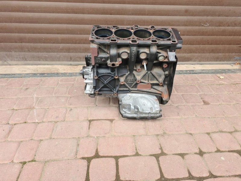 фото №1, Двигатель голый блок двигателя 2.0d d20dth opel insignia