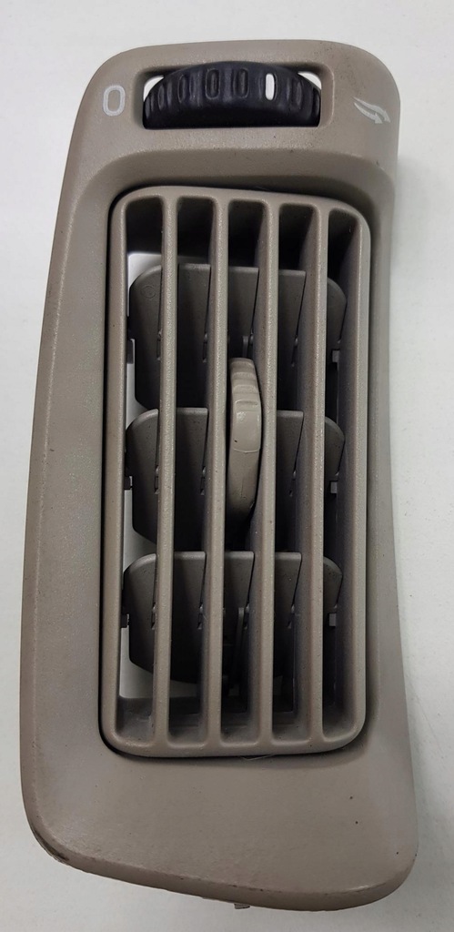 фото №1, Решётка обдув правая volvo xc90 130082128 lift