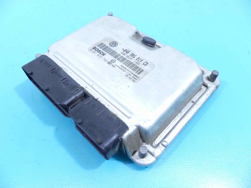 фото №1, Бортовой компьютер ecu skoda fabia ii 045906019cd 1.4 tdi