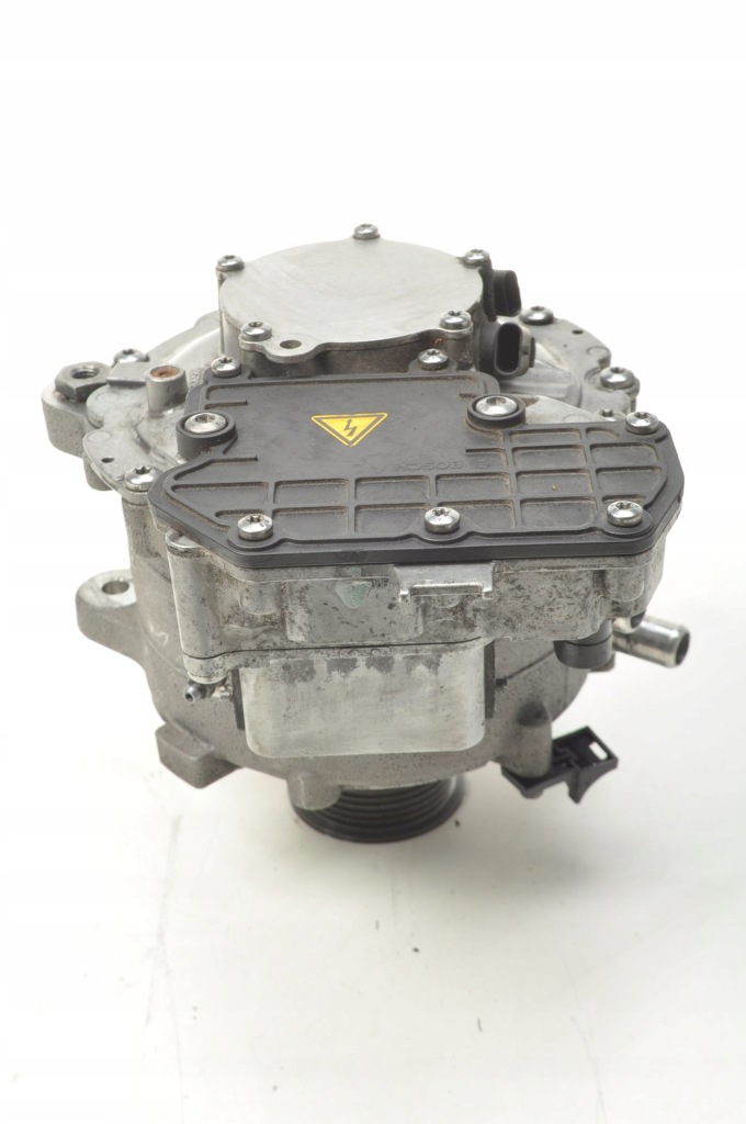 Volvo v60 2.4 d6 plug-in hybrid генератор 36050604 31473906 30659150 в Україні