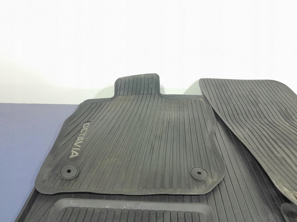 фото №5, Skoda octavia iv hb коврики мат багажника 5e4061500a