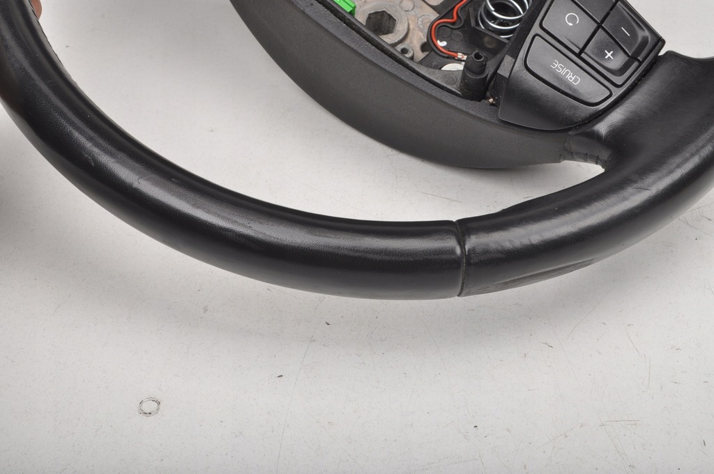 фото №9, Volvo s40 ii v50 воздуховод кожаный navi телефон