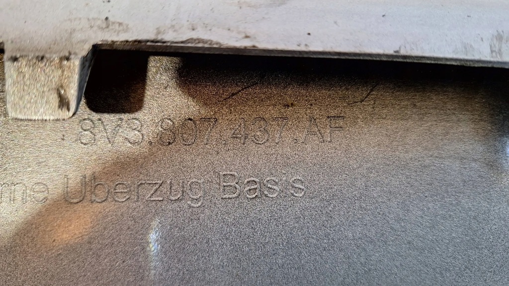 фото №9, Бампер перед 8v3807437af audi a3 8v lift 16-