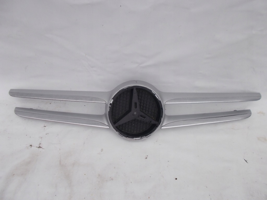 фото №1, Mercedes c w205 решётка радиатора решётка радиатора