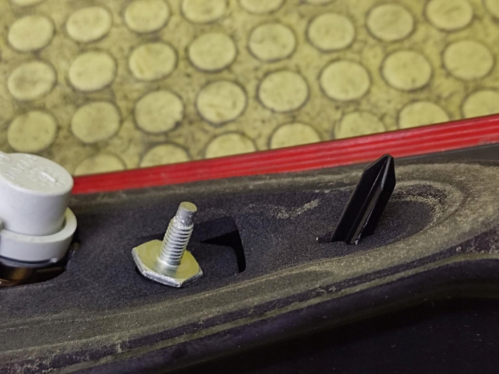 Volvo v50 фара правий задні Ціна