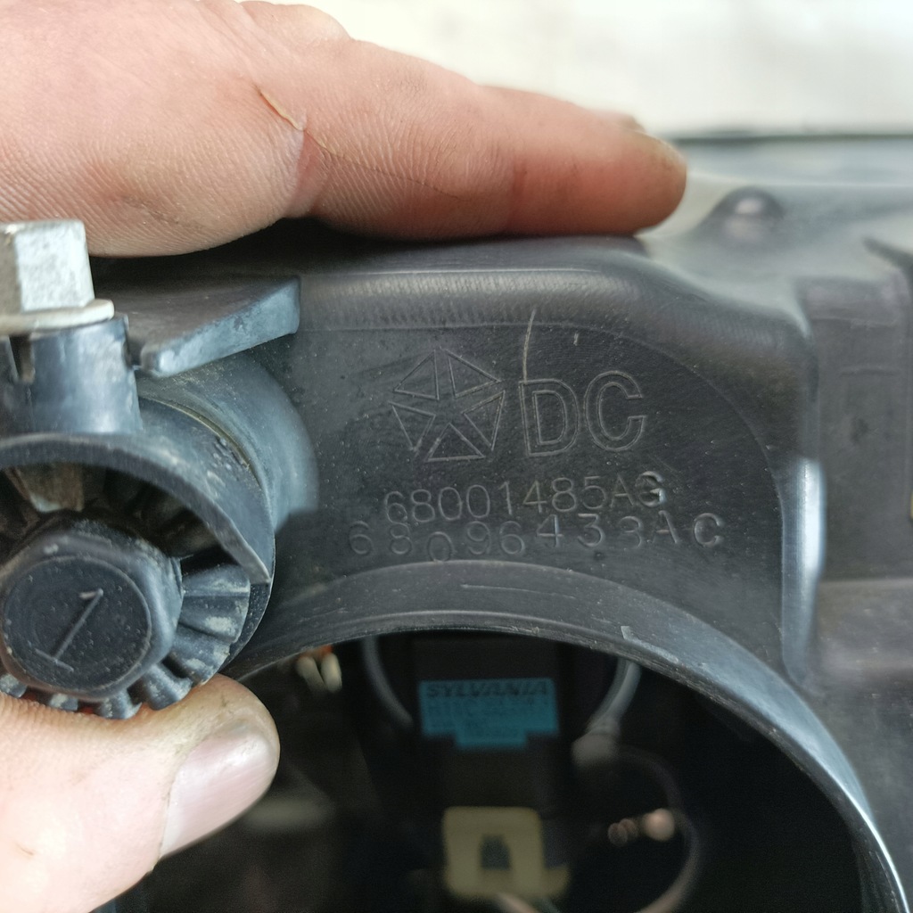 фото №15, Dodge ram 1500 3.6 v6 09- лампа перед 68001484ag