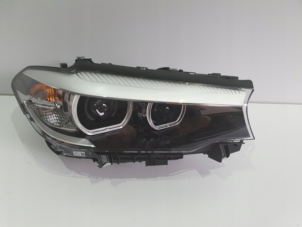 фото №1, Лампа правая bmw g30 g31 full led комплектная