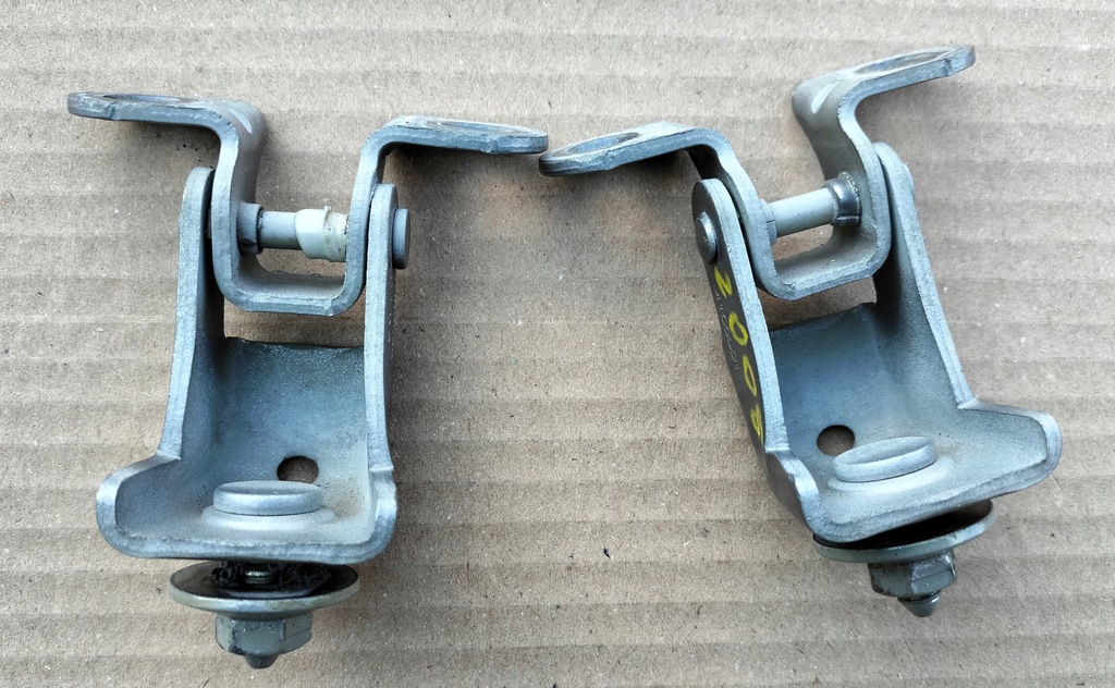 фото №1, Peugeot 2008 петли крышки kca