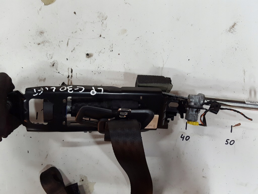 фото №2, Volvo c30 lift 10-12 pas безопасности левый перед