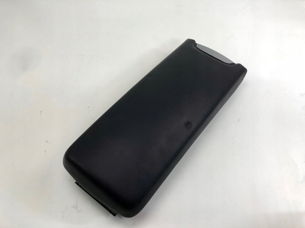 фото №1, Toyota avensis t-27 подлокотник