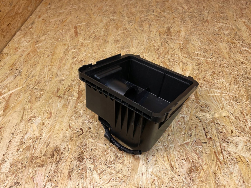 Корпус фільтра повітря витратомір mazda cx-3 cx3 ps1x-133ax 2015- Недорого