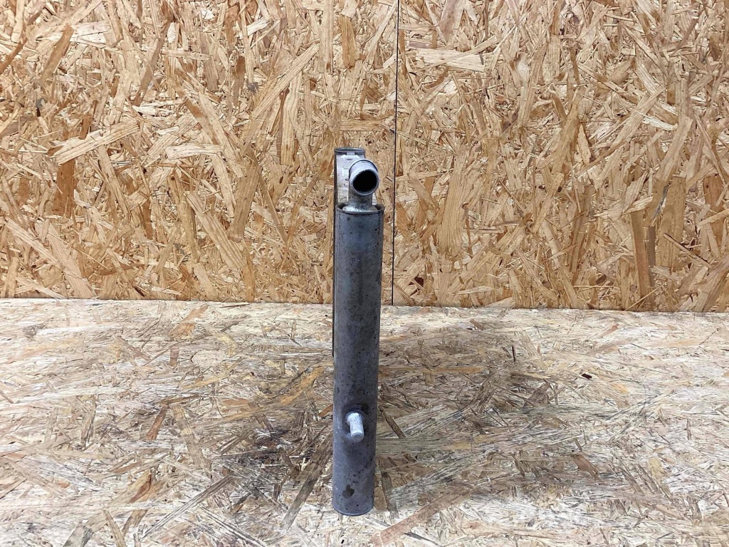 Land rover discovery 5 l462 радиатор воды fpla-8d048-aa lr062670 Цена