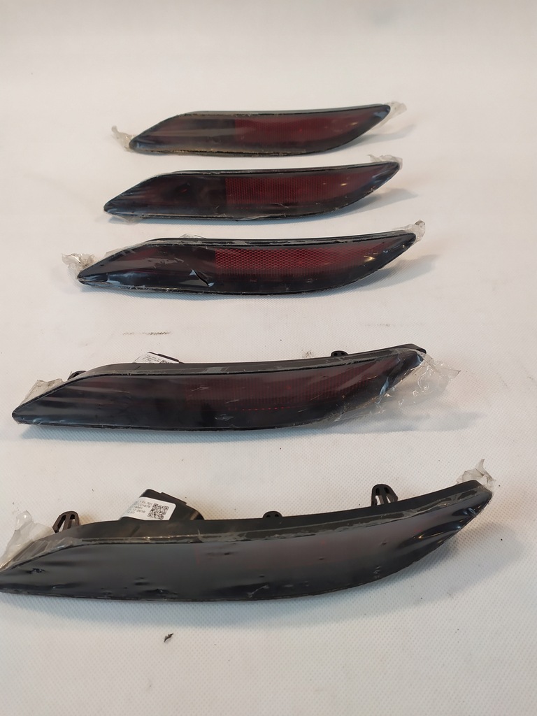 фото №14, Отражатель бампера задняя левый vw id3 новый