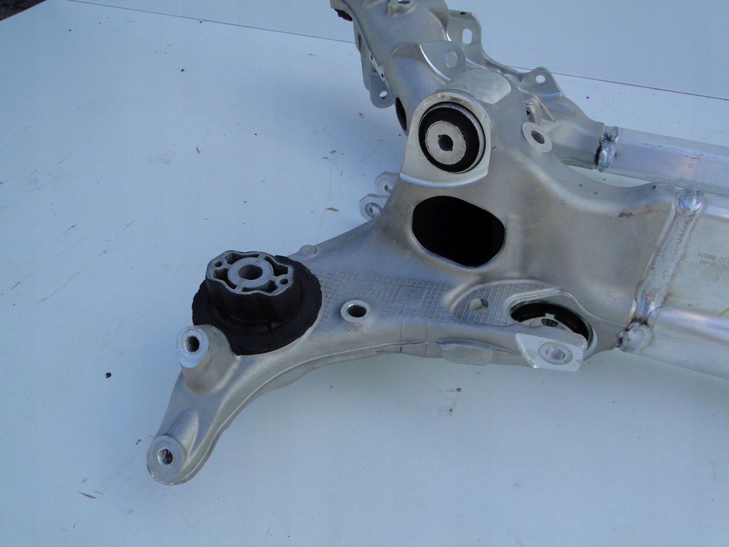 фото №13, Mercedes c klasa 206 w206 подрамник задний подрамник подрамник 63 amg a2063503813